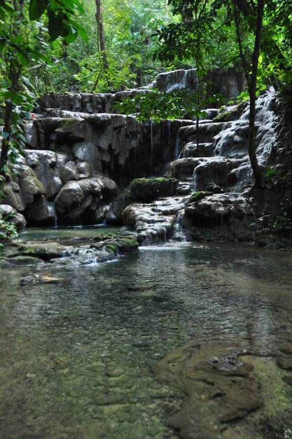 Os belíssimos e cristalinos Banhos da Rainha, em Palenque, Chiapas, no sul do México